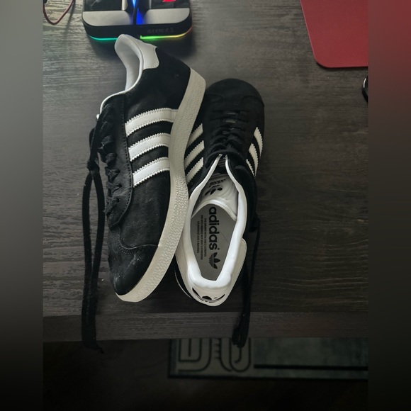 Adidas - Picture 2 of 2